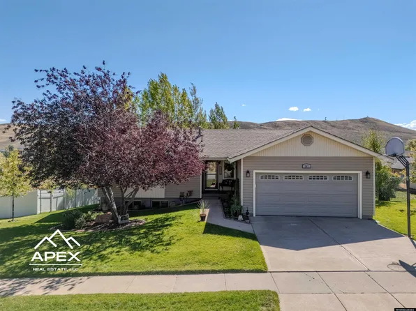 207 Bodine Dr, Evanston, WY 82930