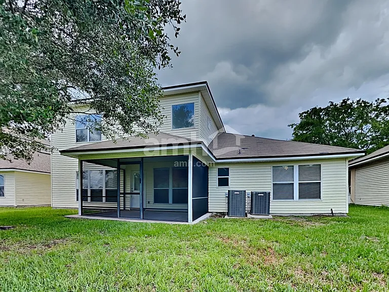 9146 Prosperity Lake Dr — Photo 26