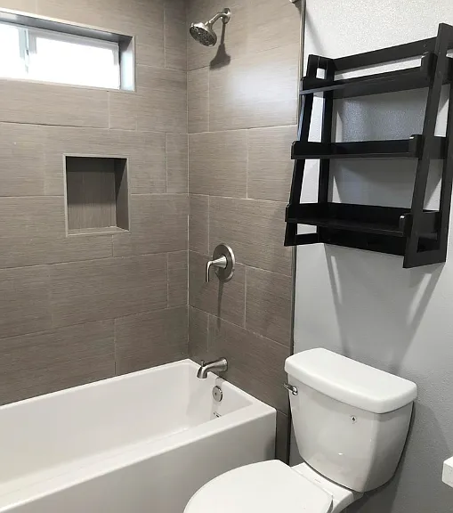 1644 Alameda St — Photo 6