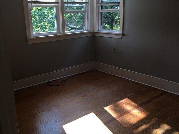 2nd image of 701 Chickamauga Ave