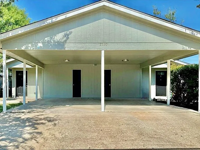 2110 Blue Meadow Dr #A — Photo 29