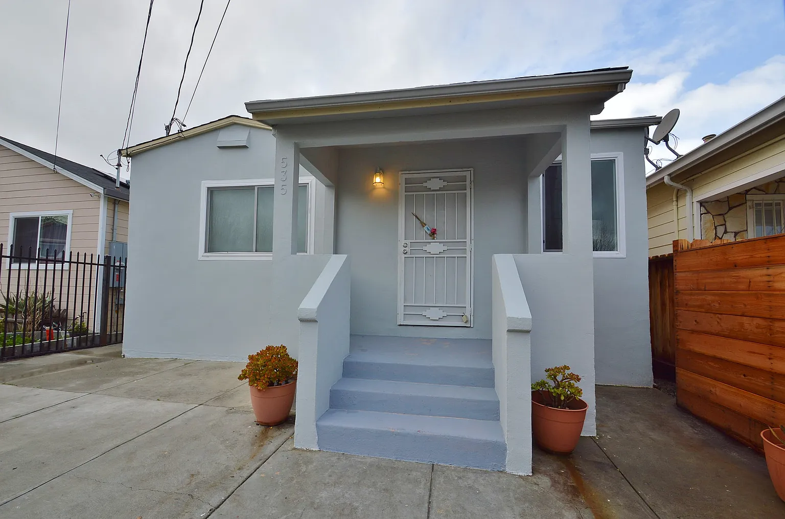 535 6th St photo 1