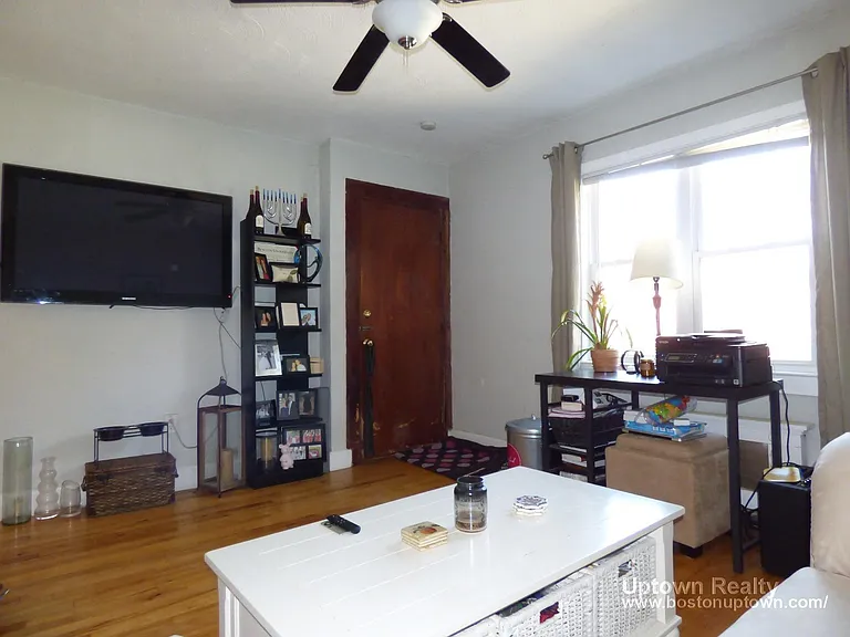 5 Olive St #1 — Photo 2