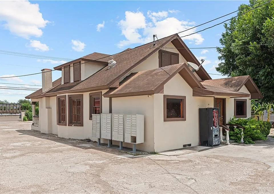 2525 W US Highway Business #83-61