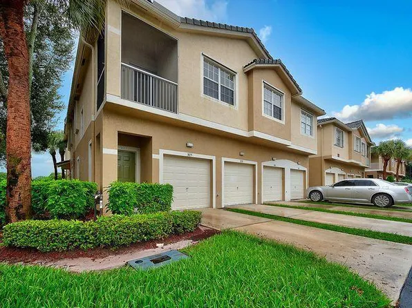 3075 Grandiflora Drive, Greenacres, FL 33467
