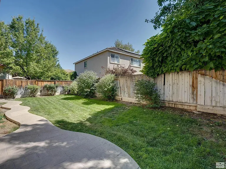 2702 Cintoia Dr — Photo 23