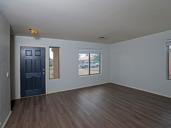 3rd image of 6720 W Luke Ave