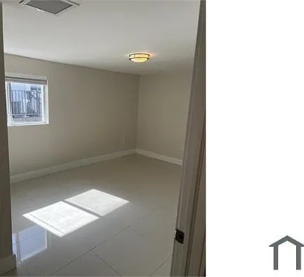 1059 SW 3rd St #7 — Photo 17