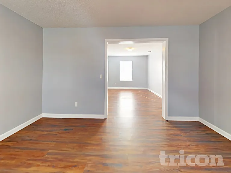 410 Fox Trot Dr — Photo 5