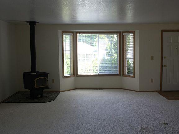 4th image of 3315 44th Street Ct #10