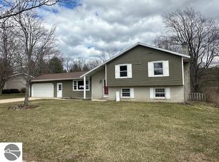422 Huston St, Cadillac, MI 49601