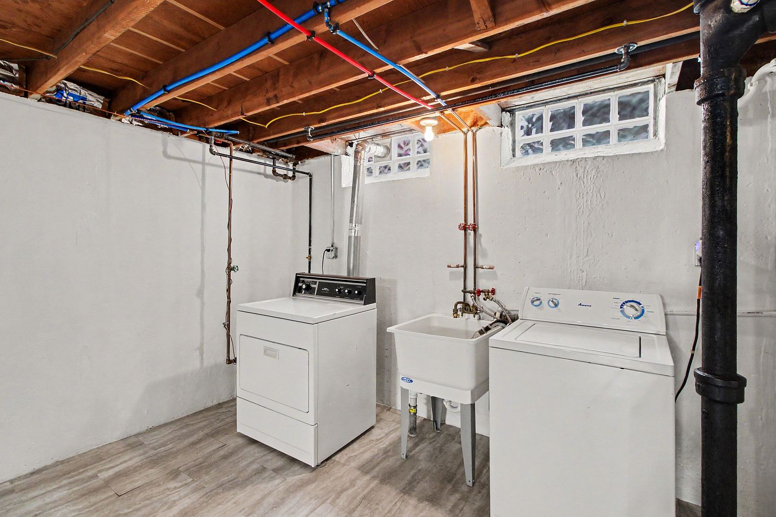 8118 August Ave, photo 21