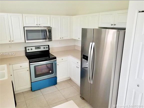 5th image of 885 NW 170th Ter