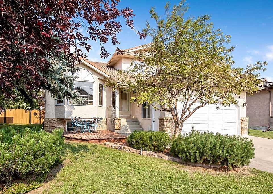 1st image of 208 SW Hawkview Manor Pl NW