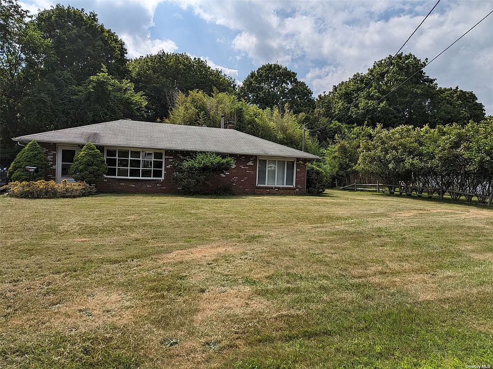 268 Durkee Lane, East Patchogue, NY 11772 Zillow