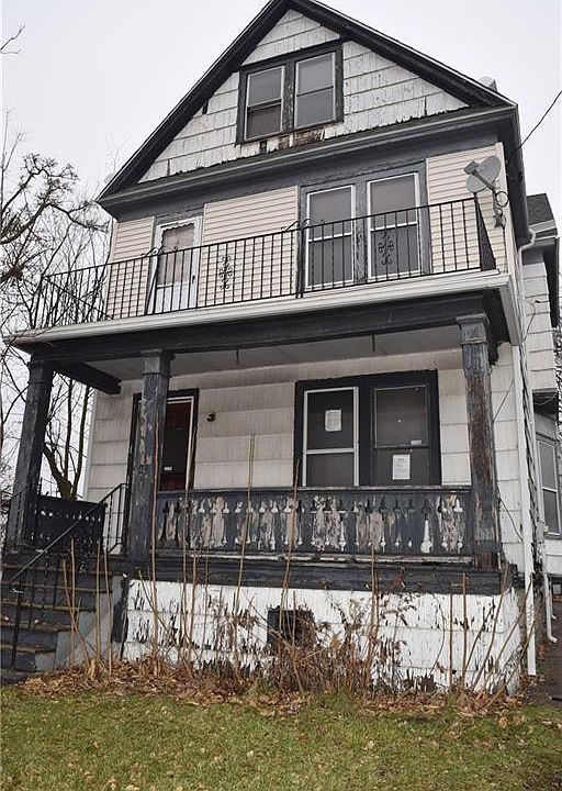 1st image of 40 Dewey Ave