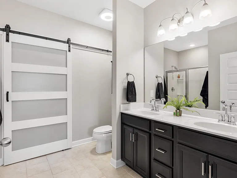 1022 Emery Bay Cir — Photo 11