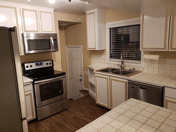 5th image of 1220 Thayer Dr