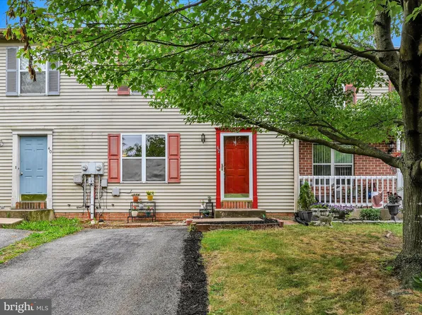 42 Tiffany Ln, Lebanon, PA 17046