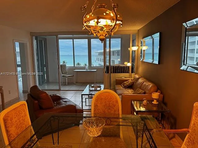 5401 Collins Ave #430 — Photo 22
