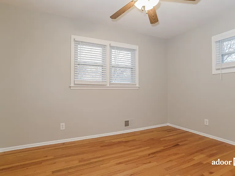 405 Grant St — Photo 9