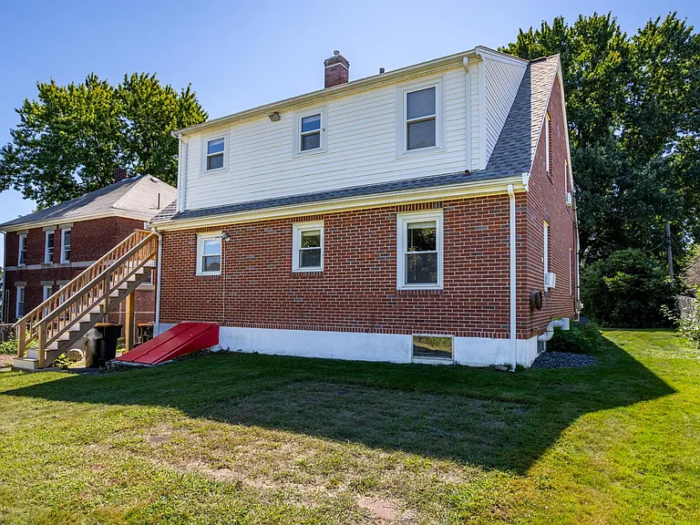17 Benson Ave #2 — Photo 13