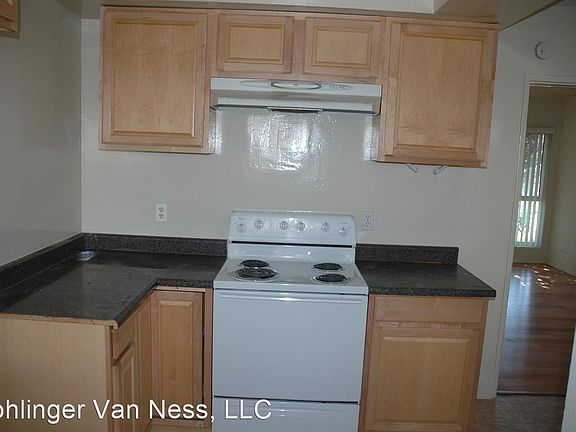 4th image of 17450 Van Ness Ave APT 1