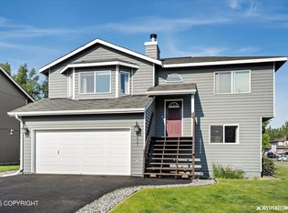 7821 Charlotte Cir, Anchorage, AK 99502