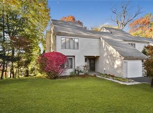 17 Evon Ct, Scarsdale, NY 10583