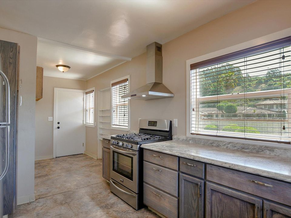 Charming Soquel Residence Near Main Street Elementary School 4965