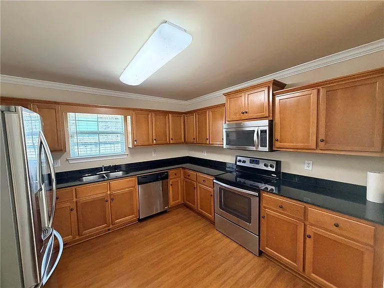 9646 Estate Dr — Photo 6