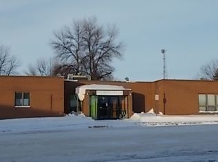 115 5th Ave NE, Devils Lake, ND 58301