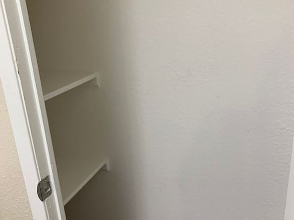 4th image of 770 Northrup St #4