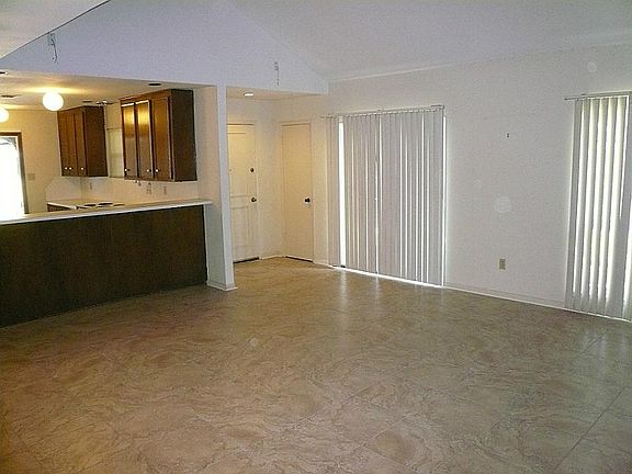 5th image of 15823 Fern Basin Dr