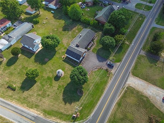 2nd image of 4640 State Highway 67