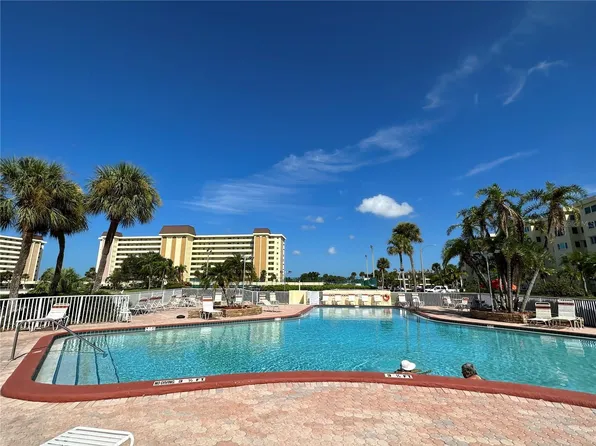 4700 Cove Cir APT 102, Saint Petersburg, FL 33708