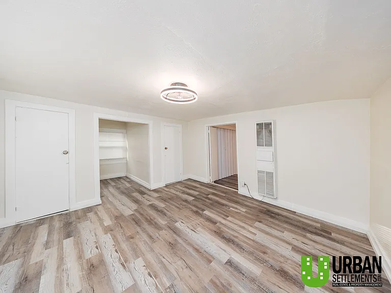 370 E 8th Ave #C — Photo 10