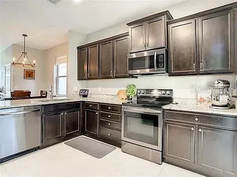 6402 Yellow Buckeye Dr — Photo 12
