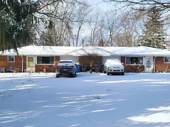 9224 Blueberry Ln, Macedonia, OH 44056