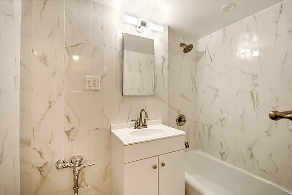 Sold by Jackson Heights Properties Real Estate LLC | media 21