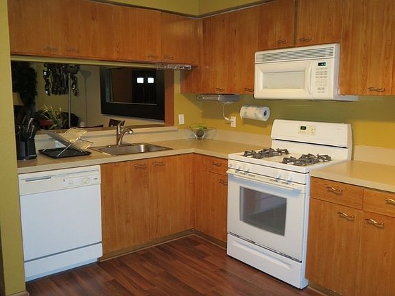 5th image of 7929 Sanibel Dr