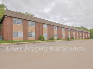 Manor Place, Kansas City, KS 66104