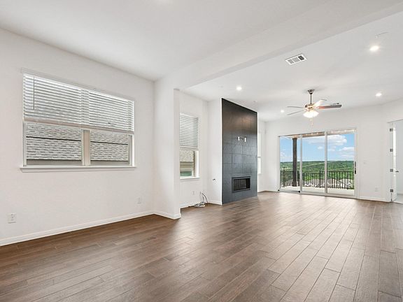 4th image of 4521A Lucabella Ln