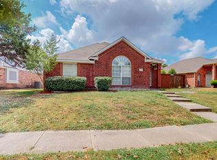 820 Heritage Pkwy S, Allen, TX 75002