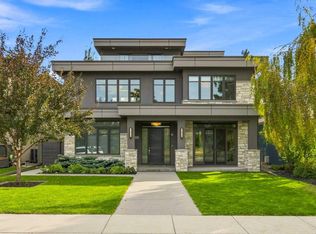 531 47th Ave SW, Calgary, AB T2S 1C5