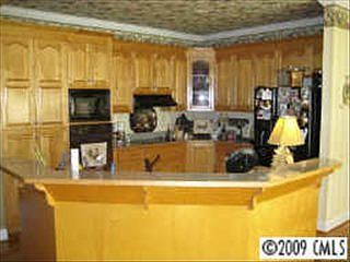 1st image of 103 Green Meadow Ct