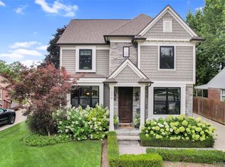 1598 Pierce St, Birmingham, MI 48009