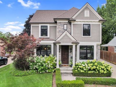 1598 Pierce St, Birmingham, MI, 48009