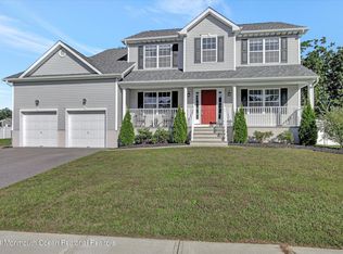 18 Bridle Path, Bayville, NJ 08721