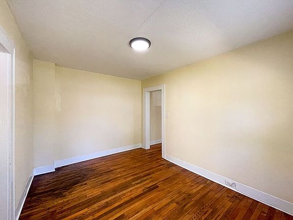 5th image of 10 Latta St #A